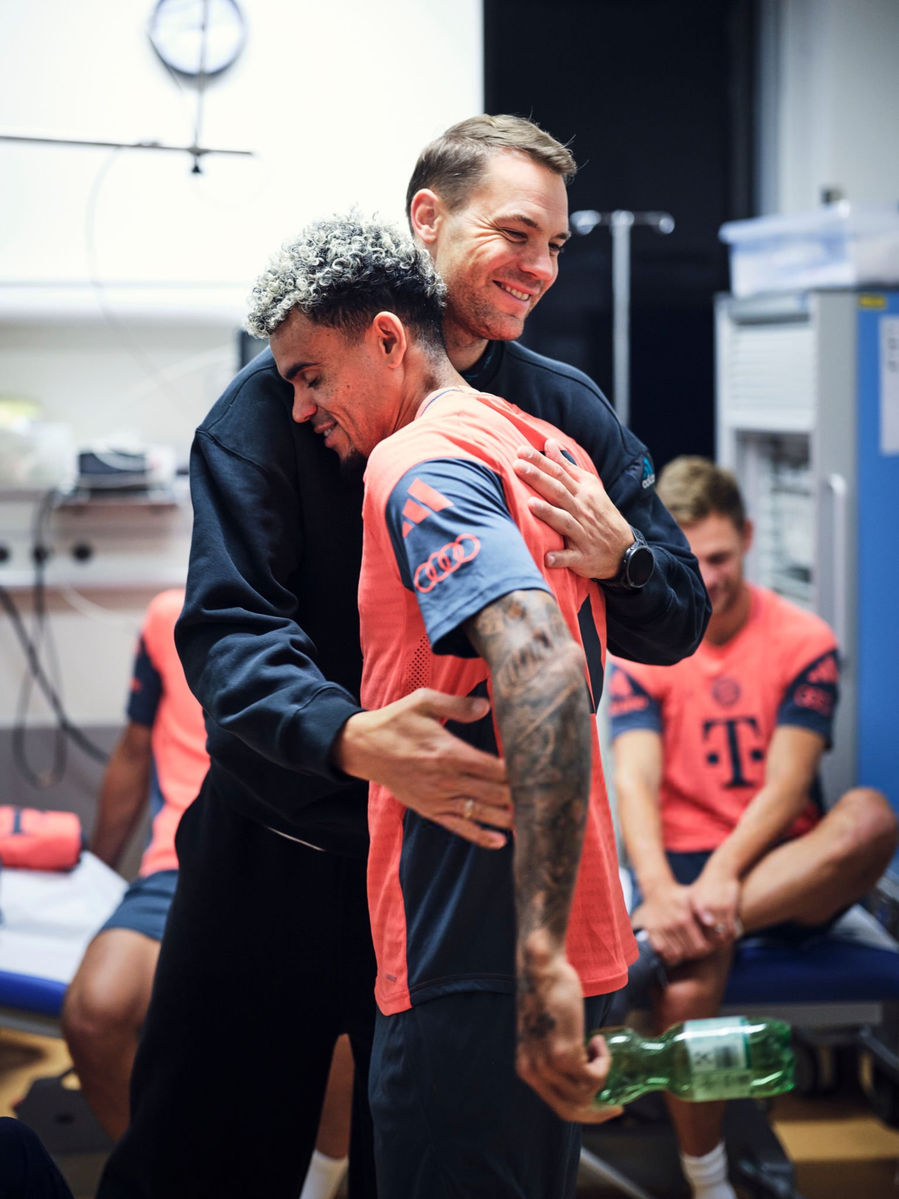 拜仁慕尼黑发布备战花絮;冲刺阶段官宣签约;欧超杯任务艰巨;数据趋势出现新变化的简单介绍 拜仁慕尼黑发布备战花絮;冲刺阶段官宣签约;欧超杯任务艰巨;数据趋势出现新变化的简单介绍