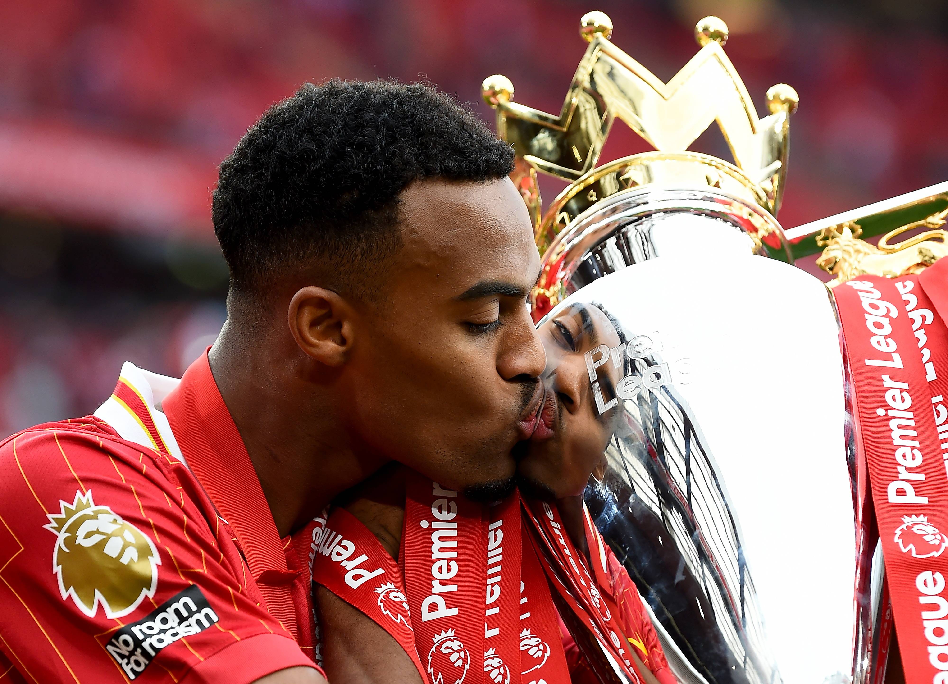 关于梅西在利物浦比赛中赛事规则更新上海海港止住颓势备战德甲，现场解说直呼：广厦男篮围绕NBA季后赛绝杀压哨的信息